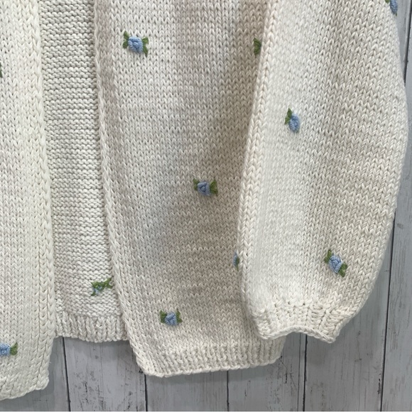 Fanm Mon Hand Knit embroidered blue rose cardigan cotton handcrafted XS/S NEW - Picture 8 of 15